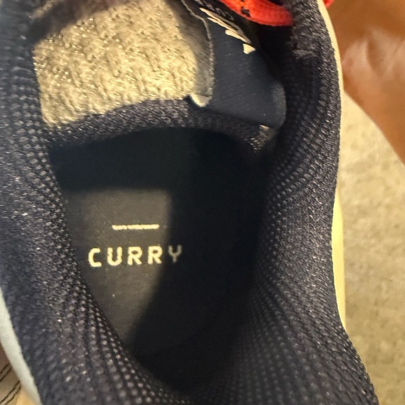 Under Armour Curry GS 3Z6 Big Kids Size 4.5 - Picture 9 of 10